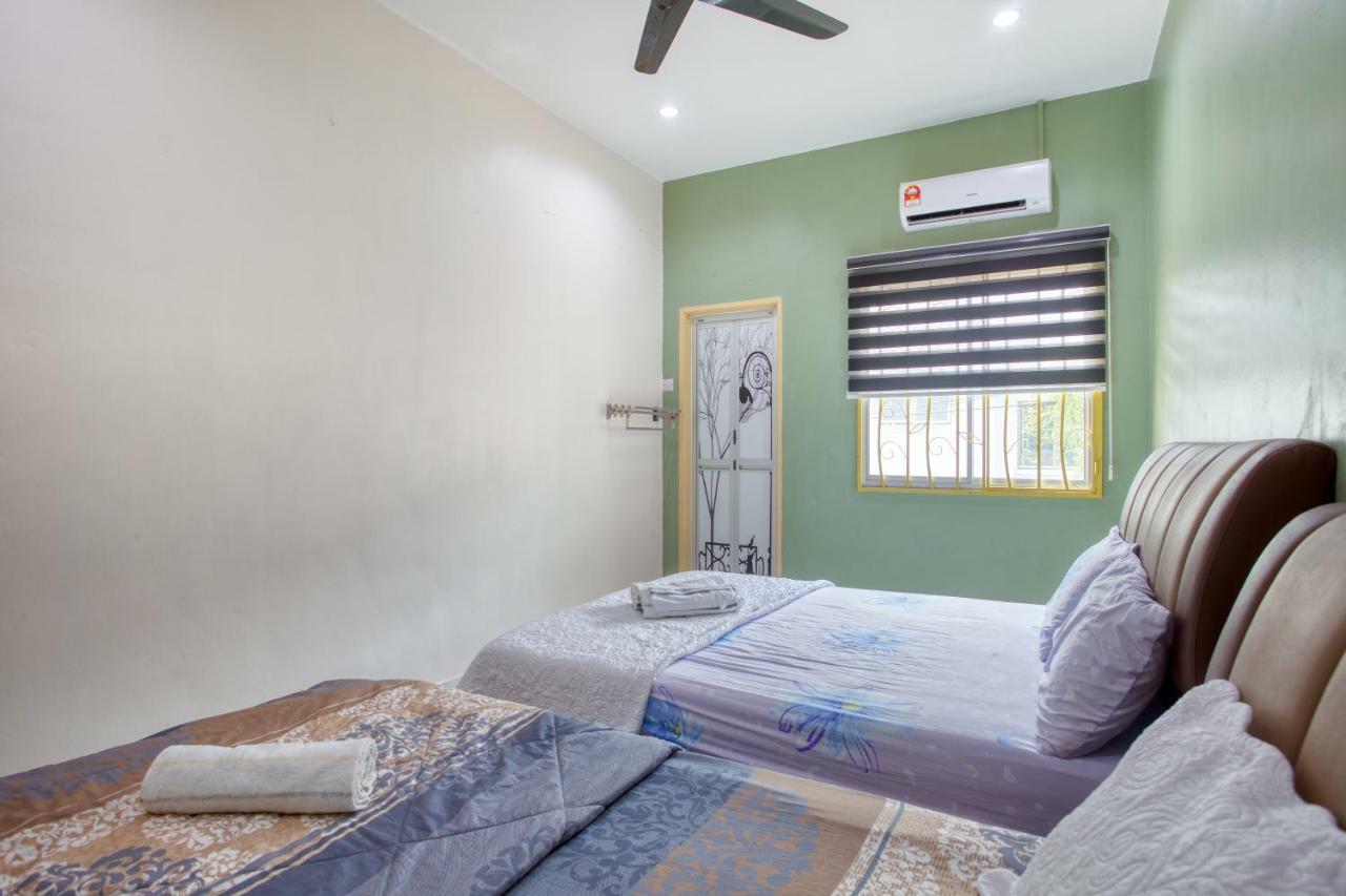 Gunung View Homestay 10 To 12 Pax Near Sunway Tambun Ипох Екстериор снимка