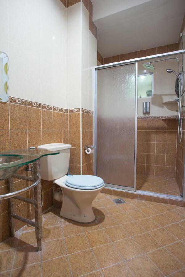 Gunung View Homestay 10 To 12 Pax Near Sunway Tambun Ипох Екстериор снимка