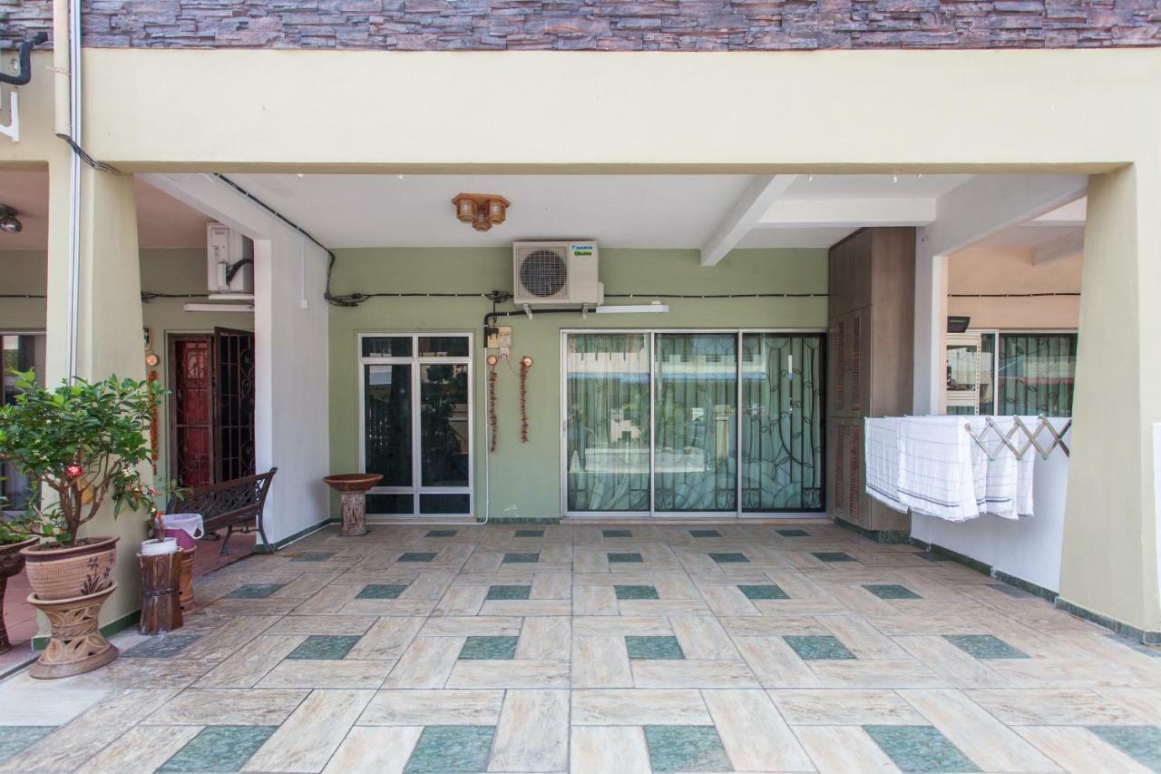 Gunung View Homestay 10 To 12 Pax Near Sunway Tambun Ипох Екстериор снимка